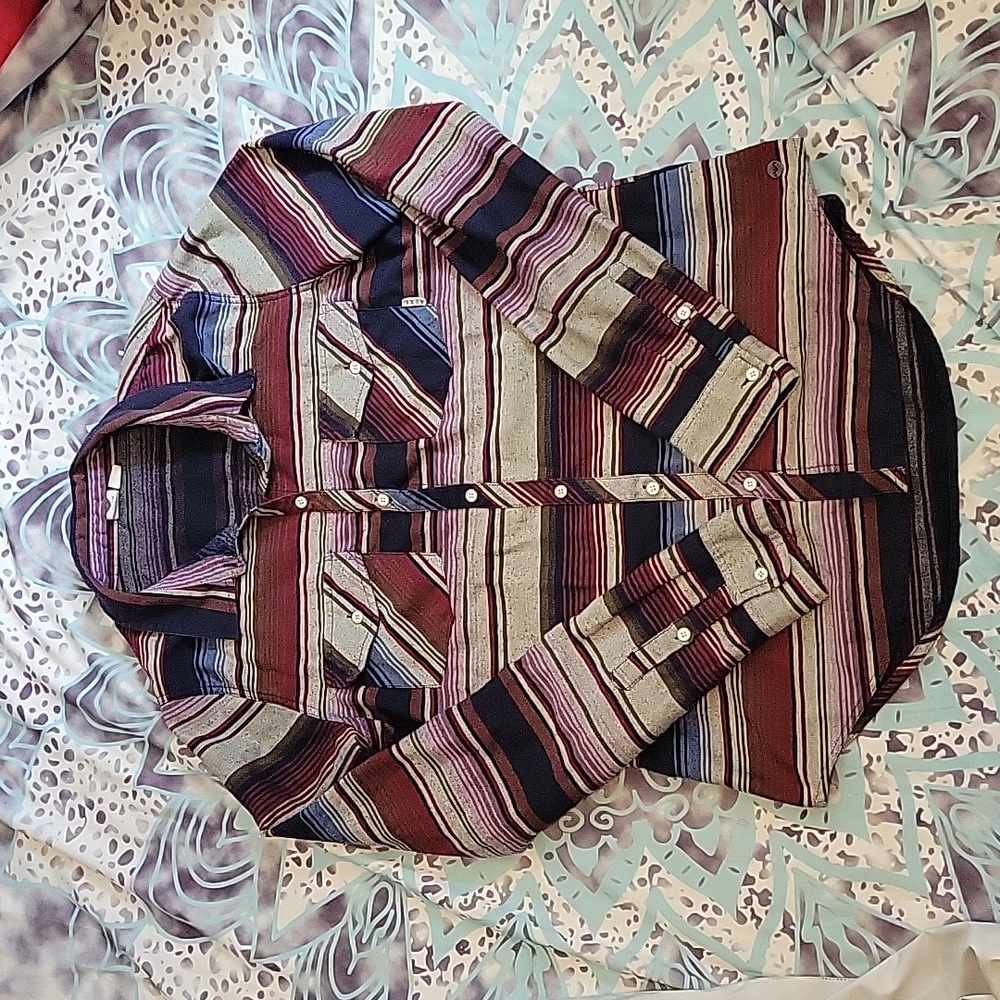 Roxy Long-Sleeve button down shirt - Picture 2 of 6